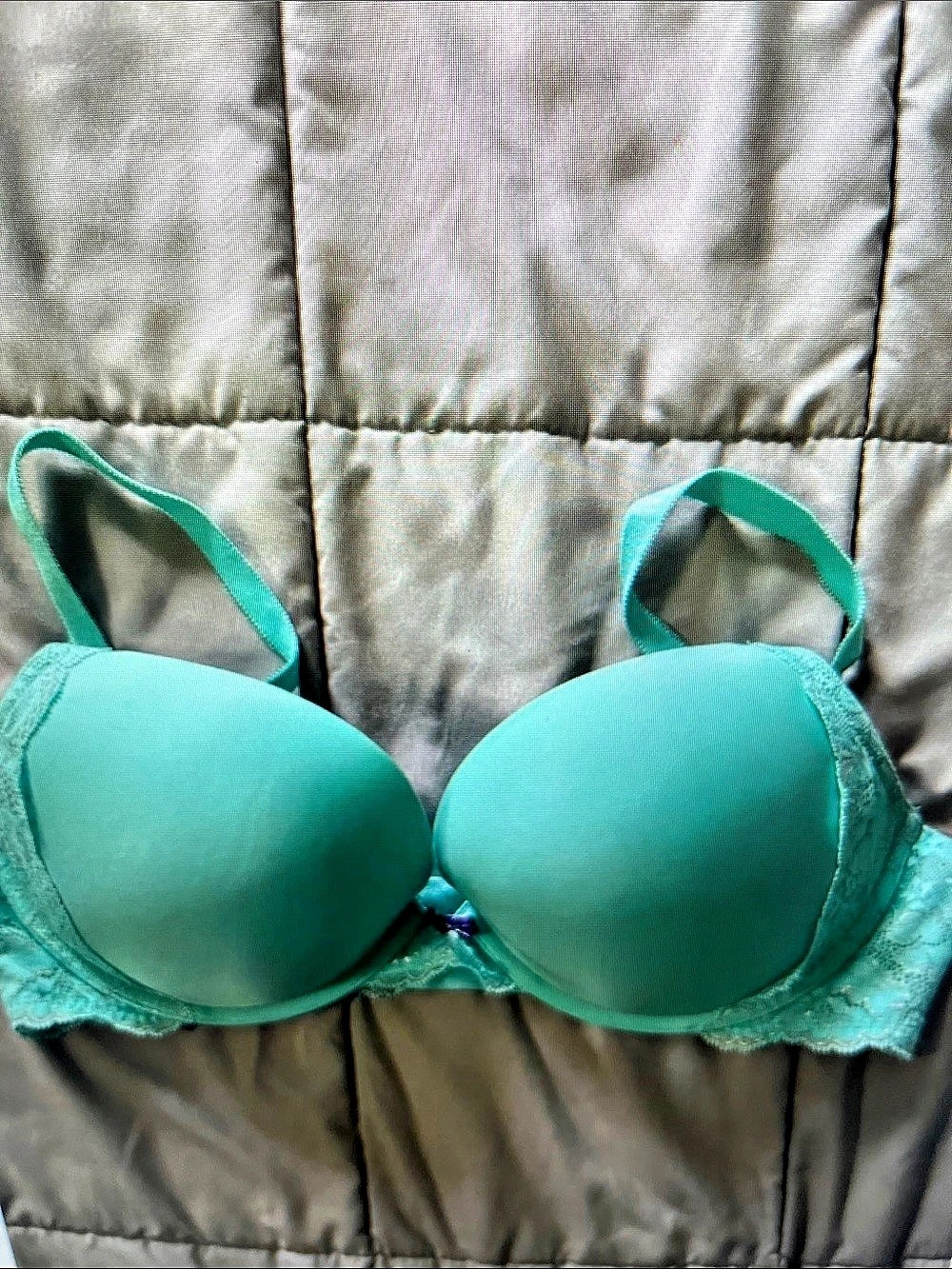 Victoria's Secret Green Lace Trim Bra
